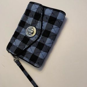 GUC Vera Bradley turn lock wristlet